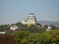 姫路城を見ながら…