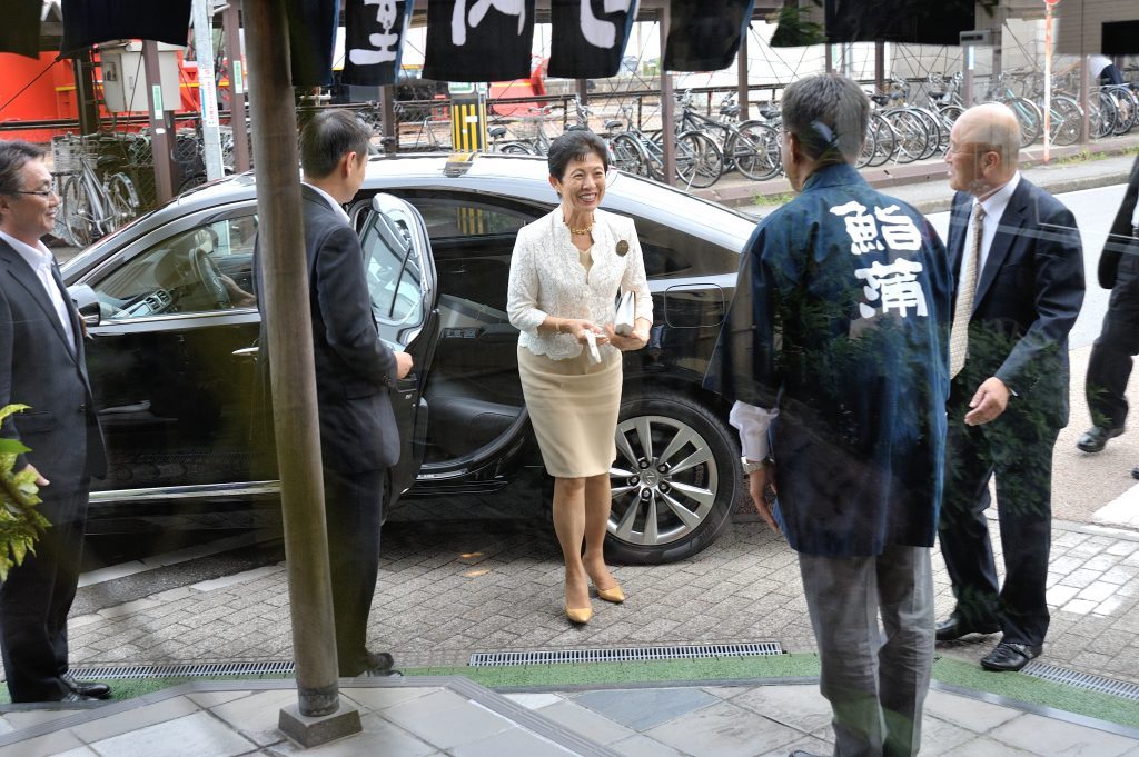 高円宮妃久子さまの本店及び工場御視察の栄を賜りました。