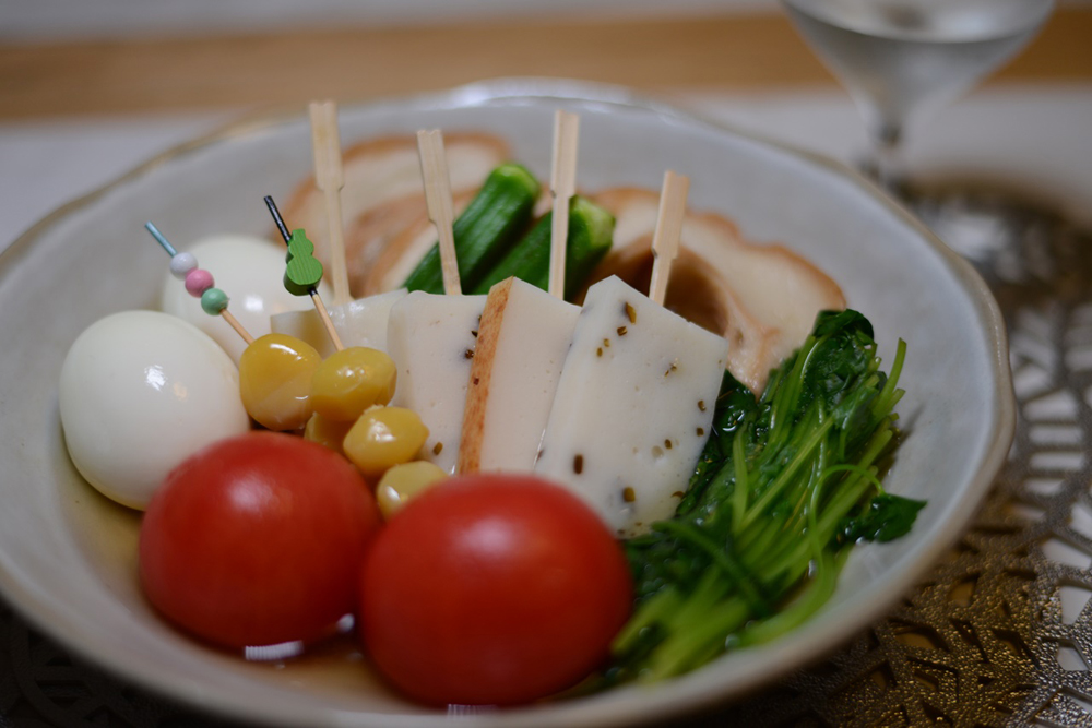 かまぼこのうま味たっぷり、冷たいおでん♪