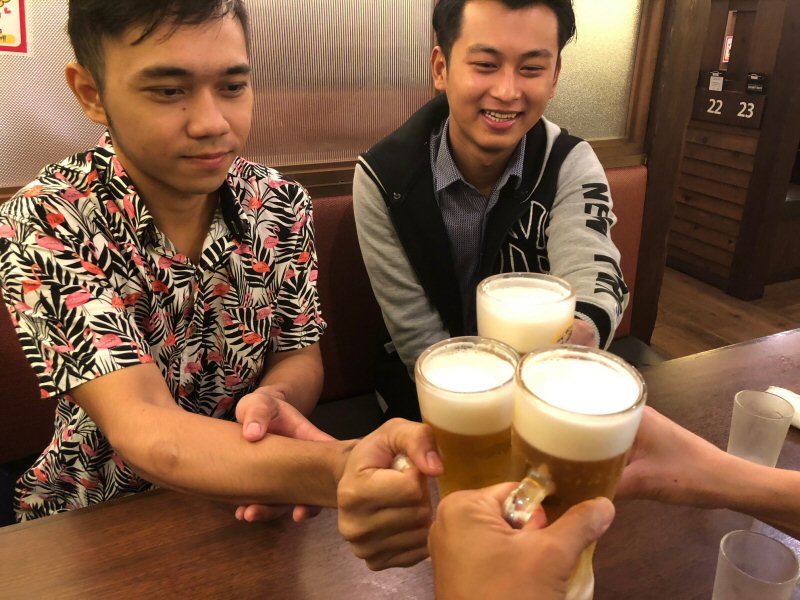 ミャンマー人技能実習生チョーさんの誕生日会という飲み会 社長ブログ 鮨蒲本舗 河内屋 ミャンマー人技能実習生チョーさんの誕生日会という飲み会 社長ブログ 鮨蒲本舗 河内屋