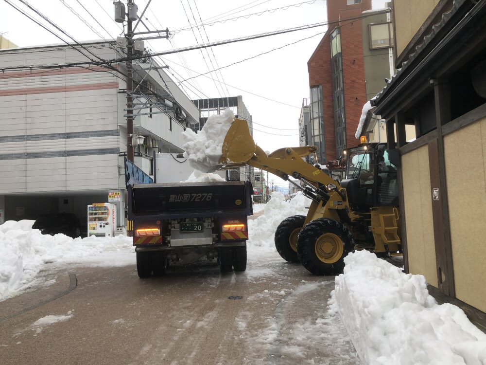 除雪は進んでいますが富山県はステージ2へ移行…