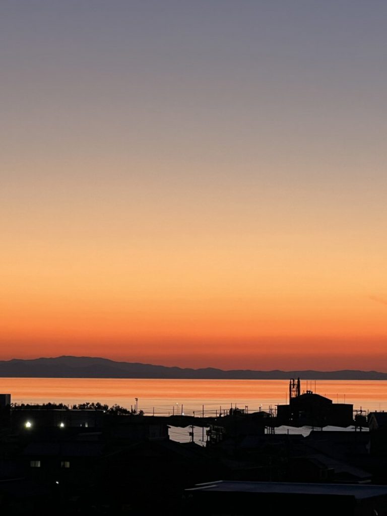 凄い夕焼け！神秘的な富山湾！