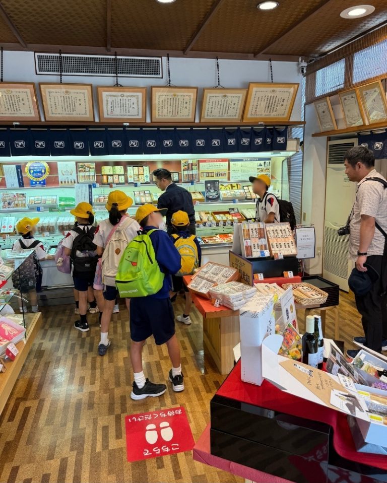 ようこそ！河内屋へ～小学生のみなさんが校外学習で来てくれました～