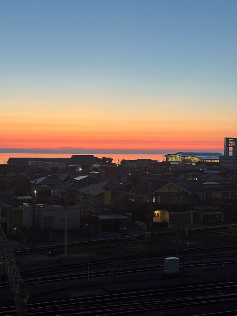６月最終日は幻想的な夕焼け！今日から７月スタート！頑張ります！