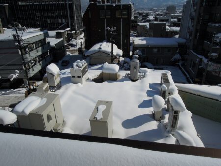 2012年1月30日工場屋上の積雪.jpg